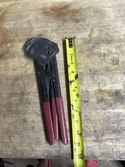 Zurn PEX Quickclamp Crimp Ring Tool Medium
