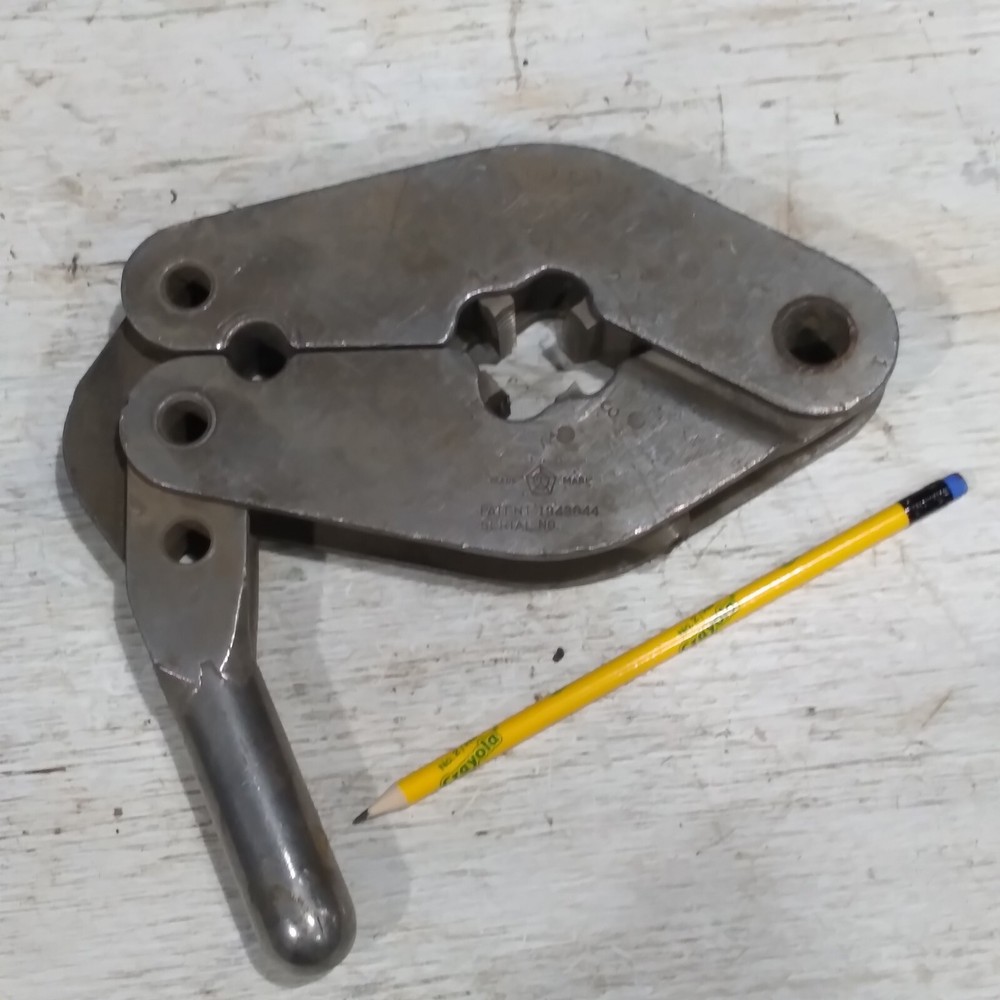 Toledo 1/2&Prime; & 3/4&Prime; Pipe Threading Die Head Tool