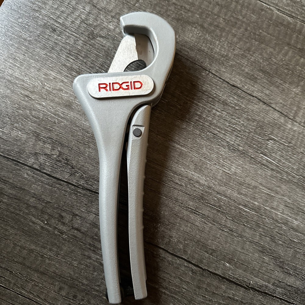 Ridgid PC-1375 plastic pipe & tubing cutter, used, good condition