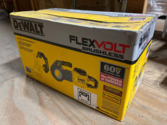 DeWalt DCE700X2 Flexvolt Cordless Pipe Threader &ndash; NO Batteries Or Charger