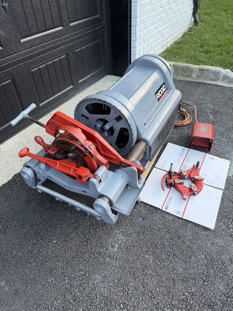 Ridgid 1224 Pipe Threading Machine 1-2 To 4&rdquo; Pipe Self Oiling Self Opening Great