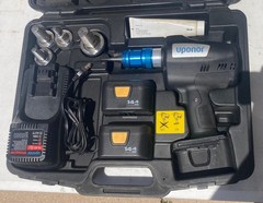 Uponor Cordless 14.4V ProPex 150 Pex Expansion Expander Tool 4 Jaws, 2 Batteries