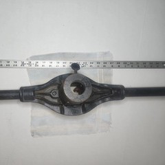 Vintage REED No. 3-A 1 1/4R Manual Pipe Threader Head w/ 2 Handles. Approx 54&Prime;