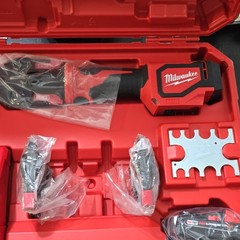 Milwaukee M18 PEX Press Tool Kit 2674-22C Battery Charger Case 3/8-1in