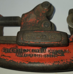 RIDGID Model 2-A Adjustable Heavy-Duty Pipe Cutter 1/8 in. to 2 in. Capacity