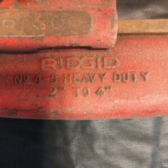 RIDGID No. 4-S Heavy Duty Screw Feed Pipe Cutter, MPN No. 4-S, 2 in to 4 in