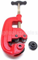 1/2&Prime; &ndash; 2&Prime; Pipe Cutter Plumbing Cutter Tool with 2 Alloy Steel Cutting Wheels