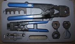 Zurn Multi-Head PEX Crimp Tool Kit w/Go/No-Go Gauge, Crimp Jaws AO4076719