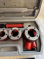 HFS(R) Ratchet Pipe Threader Kit Ratcheting Pipe Threading Tool Set w/ 6 Dies