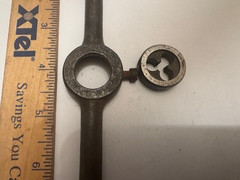 VINTAGE 7MM (M7 X 1.0) ROUND DIE + 9&Prime; STEEL 1&Prime; RND DIE HOLDER WRENCH