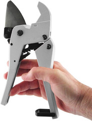Ratcheting Pipe and Tubing Cutter #119 &ndash; Cuts PVC, CPVC, PEX, ABS and Polyethyle