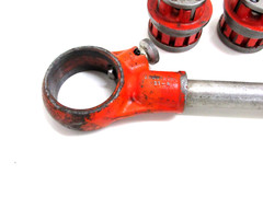 ARMSTRONG TOOLS 21-R RATCHETING PIPE THREADER SET w/ DIES, 1/4&Prime; to 1-1/4&Prime;