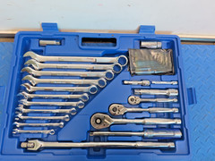 Westward 4YP78 mechanic&rsquo;s tool set 204