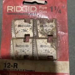 RIDGID 37840 1-1/4&Prime; 12R NPT Pipe Threading Dies