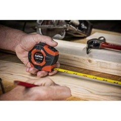 Lufkin PHV1316N Tape Measure: 3/4&Prime; Width Blade, 1/16 & 1/32&Prime; Grad, 16 Feet
