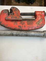 Ridgid No. 30-A 3-Way Pipe Threader 1/2&Prime; x 3/4&Prime; x 3/8&Prime; + NYE Cutter&Chicago Ream