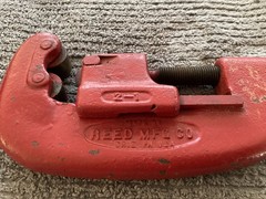 REED Mfg. Co 2-1 Adjustable Heavy-Duty Pipe Cutter 1/8 in. to 2 in. Capacity