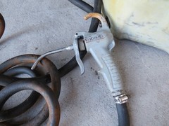 Ridgid Oiler No.318 Bucket with Hand Pump Gun Pipe Threader 300 535 700