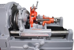 RIDGID&reg; 535 V3 Pipe Threading Machine Manual Chuck and 811A Die Head 47745 47750