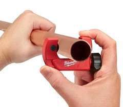 Milwaukee 48-22-4251 1&Prime; Mini Copper Tubing Cutter w/ 1/8&Prime; &ndash; 1-1/8&Prime; Cut Capacity