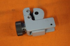 Yellow Jacket 60160 1/8&Prime; To 5/8&Prime; Tubing Cutter