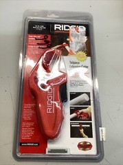 RIDGID 1-1/4 in. &ndash; 1-1/2 in. PTEC 3000 Plastic Tubing Cutter 41608 PTEC 3000 1B