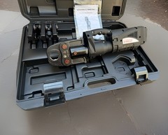 Cordless Hydraulic 4 Ton Pro Press Pipe Crimping Tool 1/2&Prime; 3/4&Prime; 1&Prime; 1-1/4&rdquo; Jaw