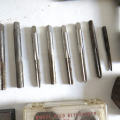 Large Lot of 117 Vintage Tap Die Pipe Threader Machinist Threading Tools