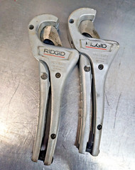 Lot of 2 Ridgid PC-1375 Plastic Pipe & Tubing Cutter Tool, OD Max 1-3/8&Prime; / 35mm