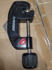 HUSKY 410-191-0111 2-1/8 IN. QUICK-RELEASE TUBING CUTTER