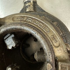 Vtg RIDGID No 65R Pipe Threader 1 in to 2 in C148-1 &ndash; NO HANDLE