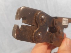 SharkBite PEX Clamp Tool, easy crimp Full Size Handle 24611 PEX Pincer