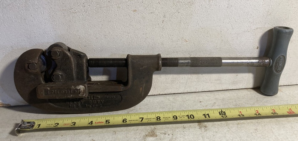 Vintage Ridgid Pipe Cutter No 1 &ndash; 2 (1/8&Prime; To 2&Prime;) Heavy Duty-Ridge Tool Co.-USA