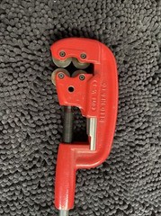 Reed Mfg 03335 2-4 1/2-2&Prime; 21-63mm Steel Pipe Cutter