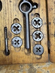 Vintage Tap & Die Set Fractional Sizes 1/4-20 to 1/2-20 Wood Case Greenfield