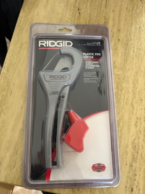 RIDGID PC-1375ML 1/8&Prime; to 1-3/8&Prime; PVC and PEX Cutter w/ Multi-Layer Adapter