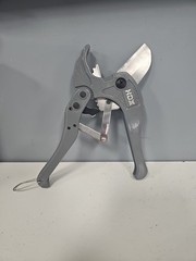 HDX PVC Plastic Tubing Cutter 1-5/8 Or 42mm VG CONDITION