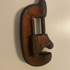 Ridgid Tools No. 2A Heavy Duty Wide Roll Pipe Cutter 1/8&Prime; to 2&Prime;