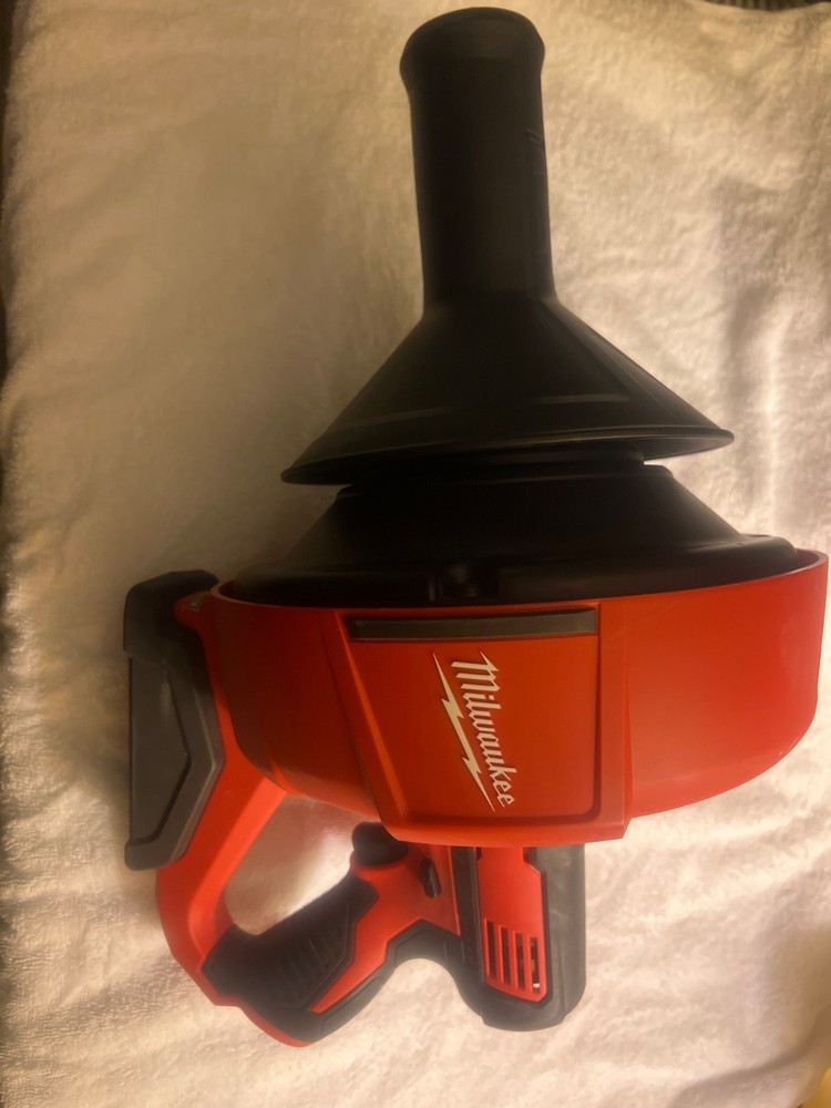 Milwaukee M12 Cordless Lithium-Ion Drain Snake Kit with Bucket 2571-21 (Red)