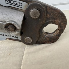 RIDGID CT-400 ProPress Electric Crimp Tool w/ 1-1/4&Prime; ProPress Jaw Viega