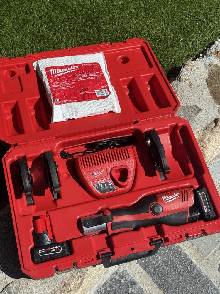 Milwaukee M12 FORCE LOGIC Press Tool Kit with Jaws &ndash; 2473-22