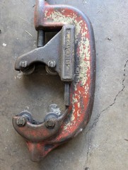 RIDGID Model 44-S Heavy Duty 2&Prime; &ndash; 4&Prime; Pipe Cutter Tool Made In USA
