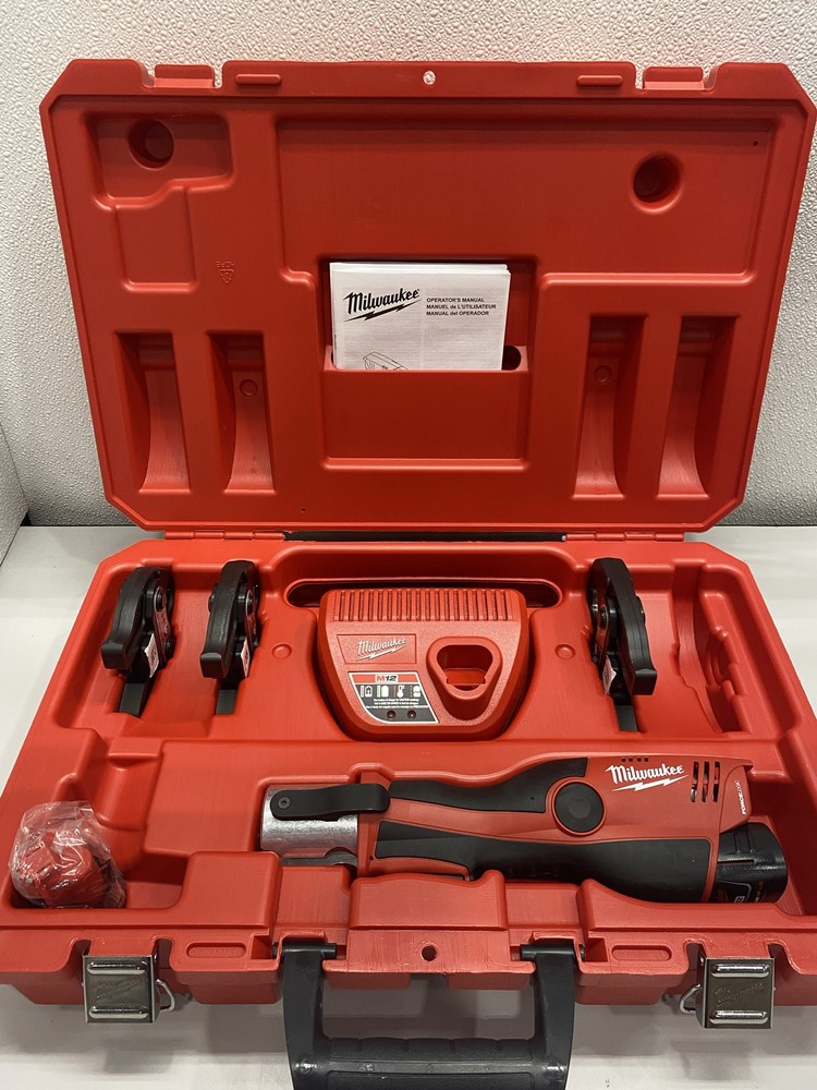 Milwaukee M12 12V Lithium-Ion Force Logic Cordless Press Tool Kit &ndash; 2473-22
