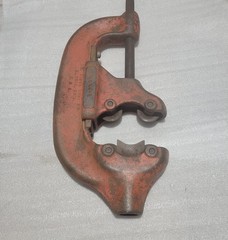 RIDGID 2 in. to 4 in. Model 44-S Heavy-Duty Pipe Cutter 4-S
