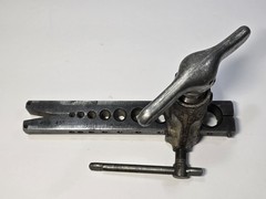 Ridgid 45 Degree Pipe Tube Flaring Tool 459 USA Non-Ratcheting 1/8&Prime; &ndash; 3/4&Prime;