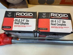RIDGID &ndash; 36890 1/2in + 36805 3/4in &ndash; Die Head Sets RH w/38540 Ratchet Handle