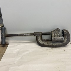 RIDGID No. 1&2 Heavy Duty Pipe Cutter Ridge Tool Company 1/8&Prime; to 2&Prime;
