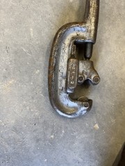 Vintage RIDGID No. 2-A Pipe Cutter &ndash; Original Grey Finish &ndash; Made in USA 1/8&Prime;-2&Prime;