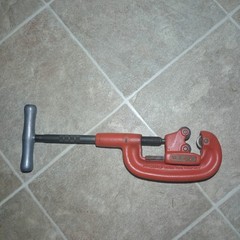 Vintage Ridgid No. 1 &ndash; 2 Heavy Duty 1/8&Prime; to 2&Prime; Inch No. 2A Pipe Cutter Rigid