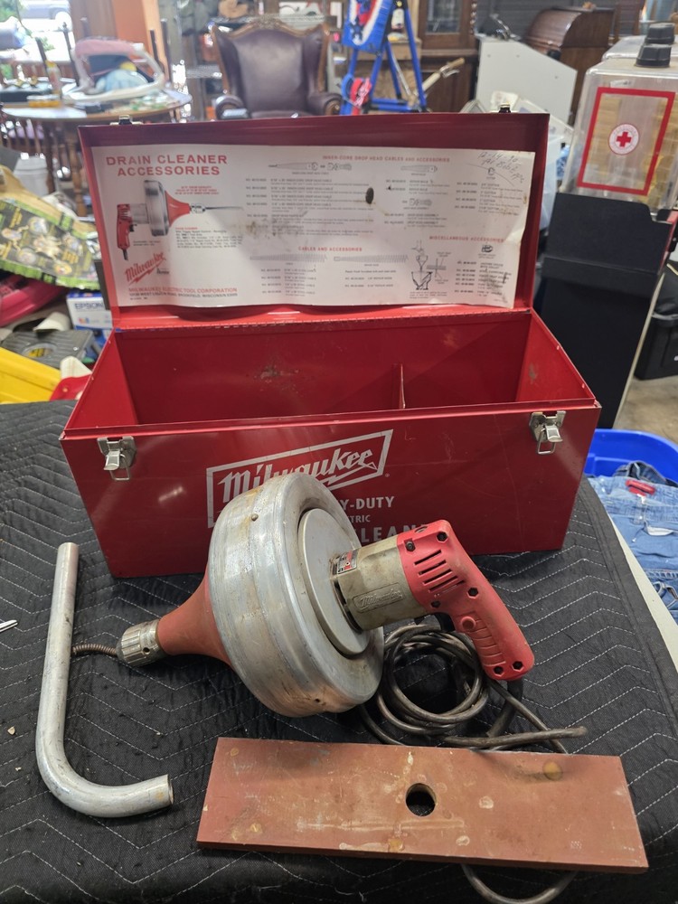 Milwaukee 0566-1 Heavy Duty Drain Cleaner With Metal Case & Guide
